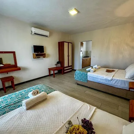 Erguel * Küçükkuyu